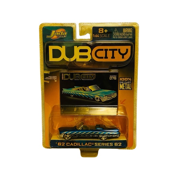 Jada Dub City 1962 Cadillac Series 62 Convertible Blue - Picture 3 of 9